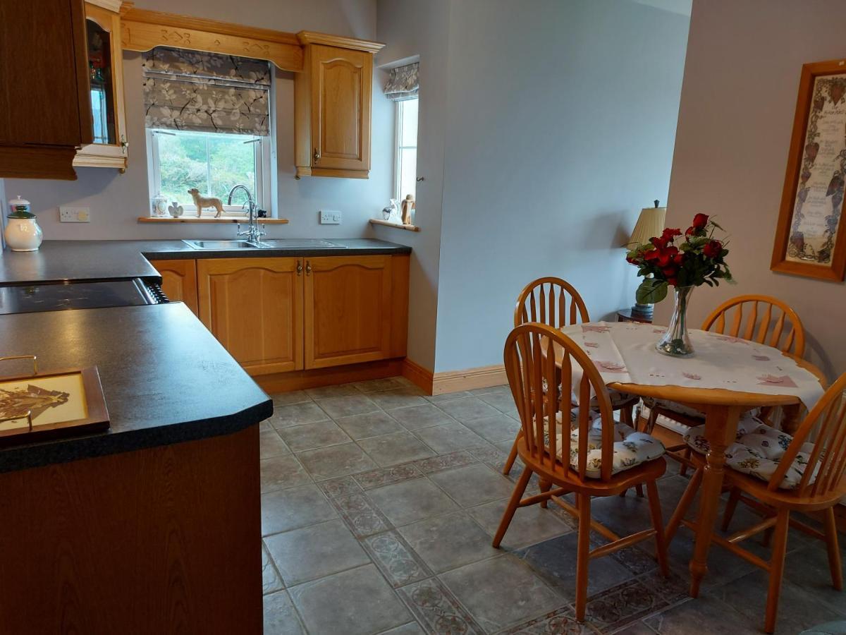 Apartamento Minaun Cliff View Keel  Exterior foto